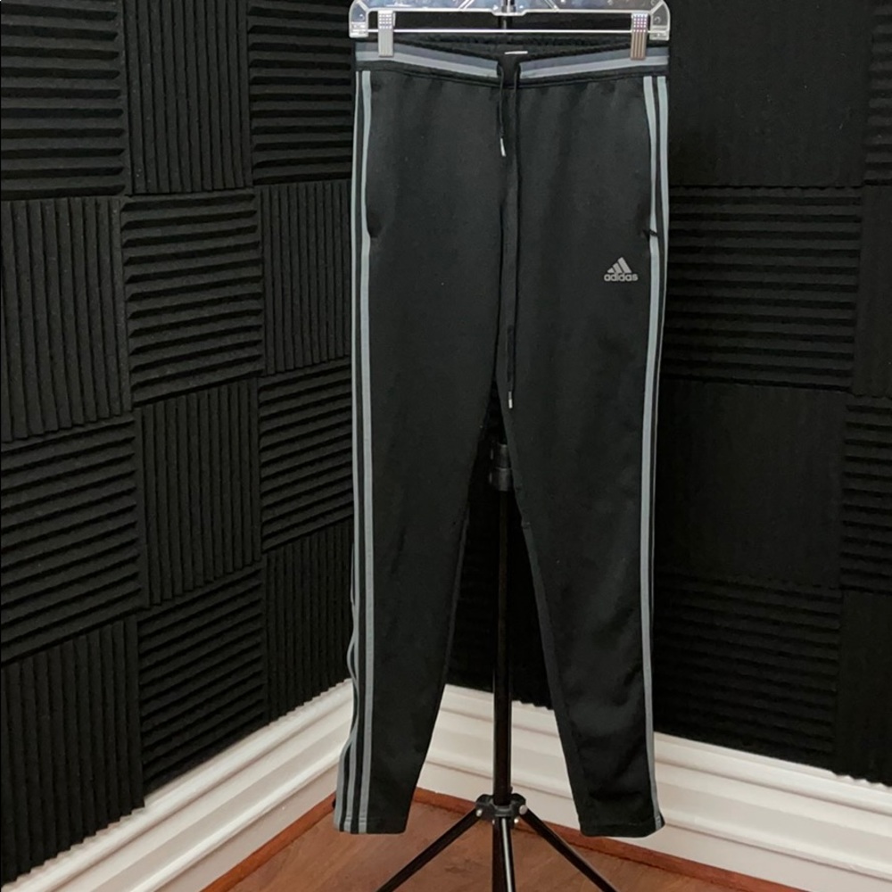 Lot: Nike and Addidas Youth Boys